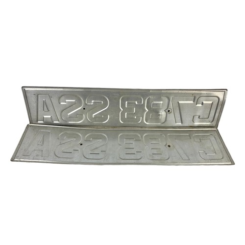 389b - 2 vintage number plates 53cm