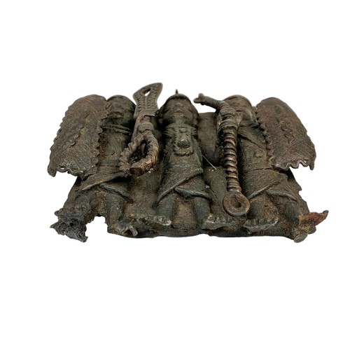 42g - An early 20th century Benin bronze. Circa 1900/1910. 16 x 19cm