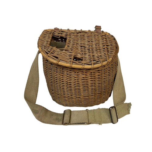 50a - A 1930’s wicker fishing creel. 28 x 19 x 24cm.