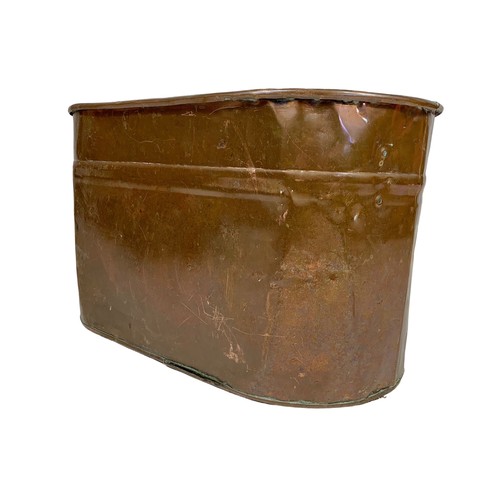 70b - A large early 20th century copper pot. Circa 1930. 59 x 30 x 32.5cm.