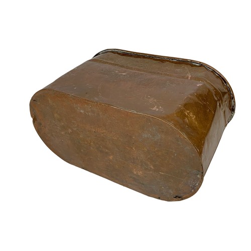 70b - A large early 20th century copper pot. Circa 1930. 59 x 30 x 32.5cm.