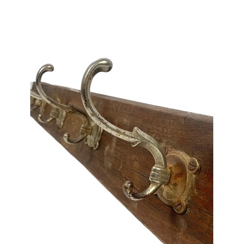 75e - A 1930’a hat and coat rack. 94cm