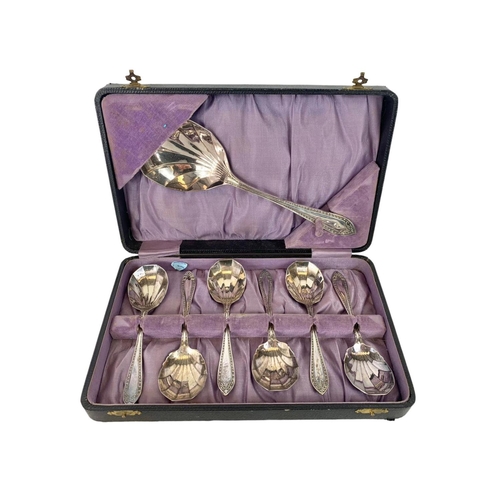 534f - 4 piece silver plated hotel ware and a vintage cutlery set in case. Case measures 25.5 x 16cm