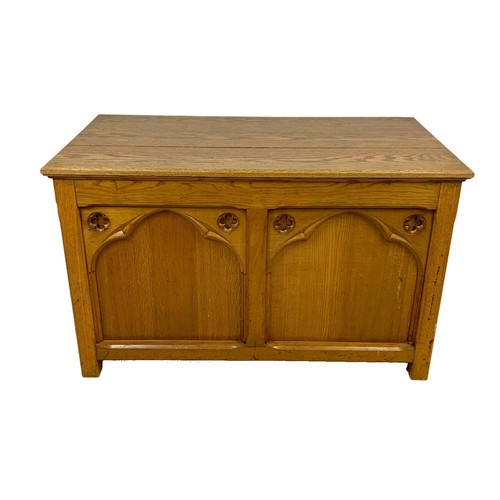 997 - A large early 20th century oak church altar table in the Neo Gothic style. Circa 1920. 137 x 75 x 84... 