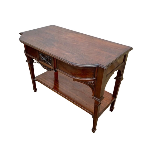 996 - An Edwardian mahogany side table in the Georgian Adams style. 99 x 55 x 77cm