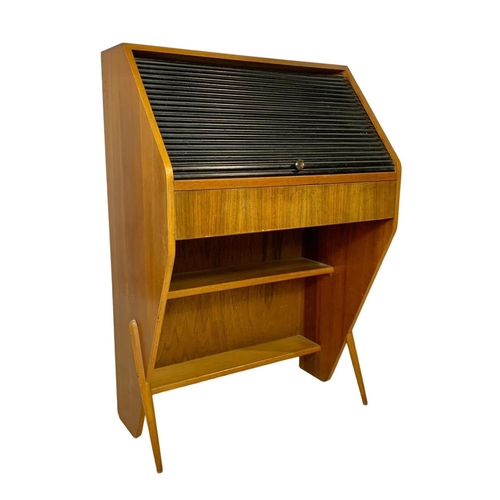 984 - A 1950’s walnut and beech writing bureau with drawer. 67 x 41 x 101.5cm