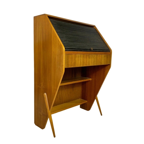 984 - A 1950’s walnut and beech writing bureau with drawer. 67 x 41 x 101.5cm