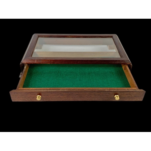 165 - A table top display case with drawer. 36.5 x 23.5 x 6cm.