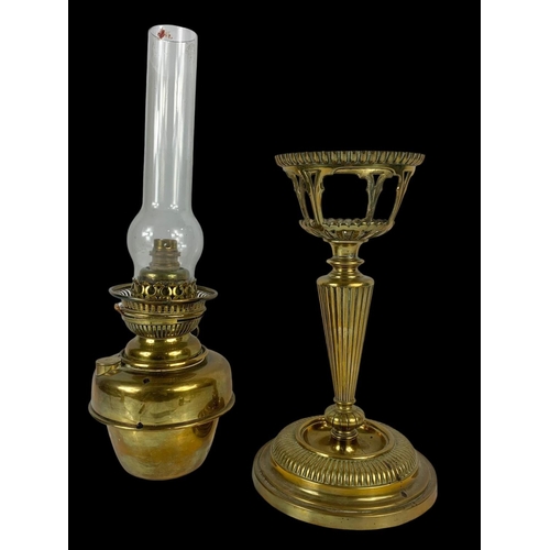 37 - A tall Victorian brass oil lamp. 72cm.