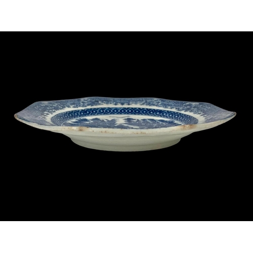 429 - An 18th century Caughley “Pagoda” pattern blue and white Chinese design porcelain plate. Circa 1785.... 