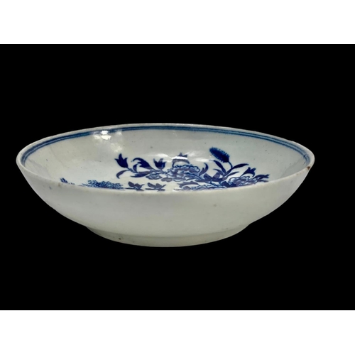 431 - An 18th century first period Worcester “Fence” pattern blue and white porcelain tea bowl. Circa 1765... 