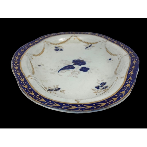 434 - An 18th century Caughley “Salopian” blue and white porcelain platter. Circa 1780. 23.5 x 17cm.