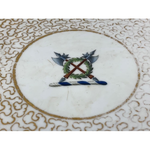 444 - An early 19th century Worcester Chamberlain plate. Pattern number 403. Circa 1810. 21cm