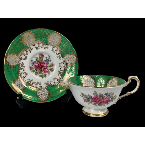 475 - An 8 piece Paragon tea set.