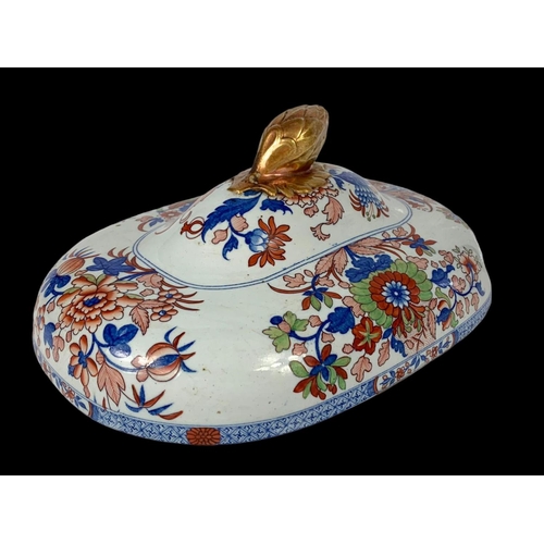 480 - A pair of 19th century Chinese design tureen lids and an early to mid 20th century Spode pottery tur... 