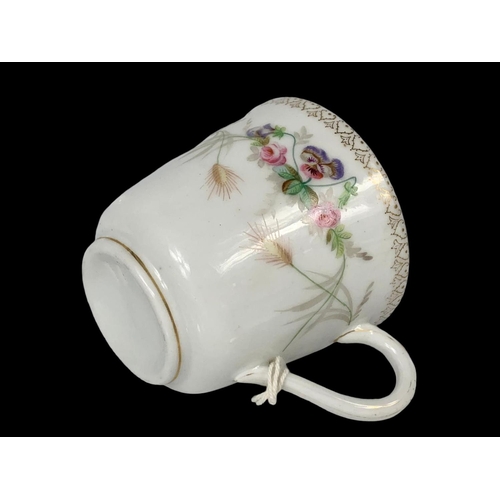 481 - A quantity of 19th century porcelain. Including a Spode cup, pattern number 2036, circa 1825. 6 piec... 