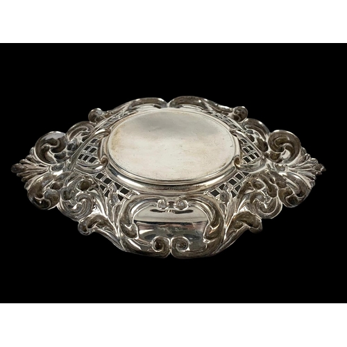 651 - A silver Bon Bon dish and napkin ring. Birmingham. 14 x 9cm.