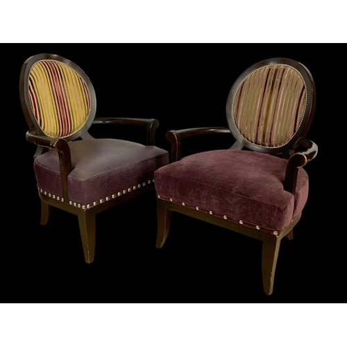 787 - A pair of large French style armchairs. 70 x 66 x 101cm.