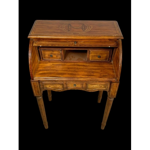 789 - A French style cylinder writing desk. 65 x 41.5 x 99.5cm