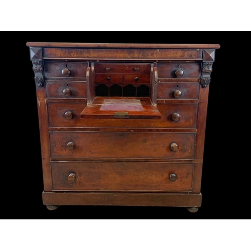 846 - A large Victorian mahogany secretaire chest of drawers. Circa 1860-1870. 124.5 x 56 x 125cm.