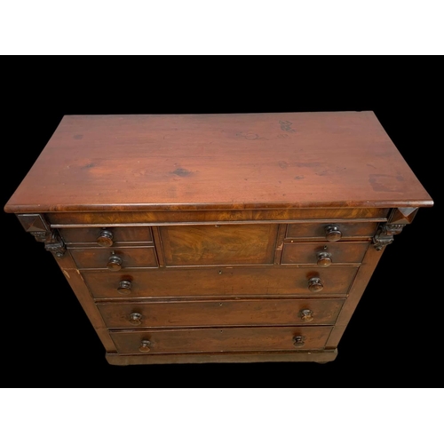 846 - A large Victorian mahogany secretaire chest of drawers. Circa 1860-1870. 124.5 x 56 x 125cm.