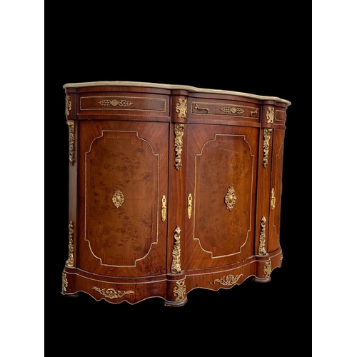 887 - An 18th century style marble top credenza with brass ormolu mounts. 145 x 48.5 x 104cm.