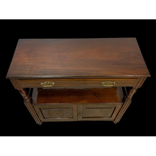 901 - A late 19th century walnut buffet table with drawer and 2 door cupboard. Circa 1880-1900. 100 x 41 x... 