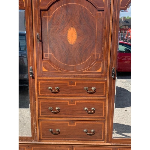 933 - A large Edwardian inlaid wardrobe. 189.5 x 54 x 208.5cm