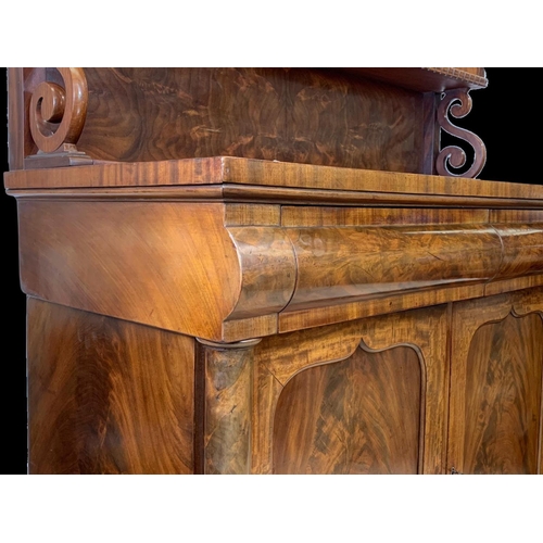 1024 - A superb quality William IV flamed mahogany chiffonier with 2 drawers. Circa 1830. 110.5 x 48 x 143c... 