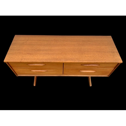 837 - A teak 4 drawer sideboard designed by Frank Guille for Austinsuite. Mid century. Circa 1960’s. 124.5... 