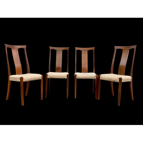 840 - A set of 6 teak high back chairs. Mid century. Circa 1960.