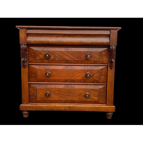 905 - A Victorian mahogany 4 drawer chest of drawers. Circa 1870. 109.5 x 54 x 101cm