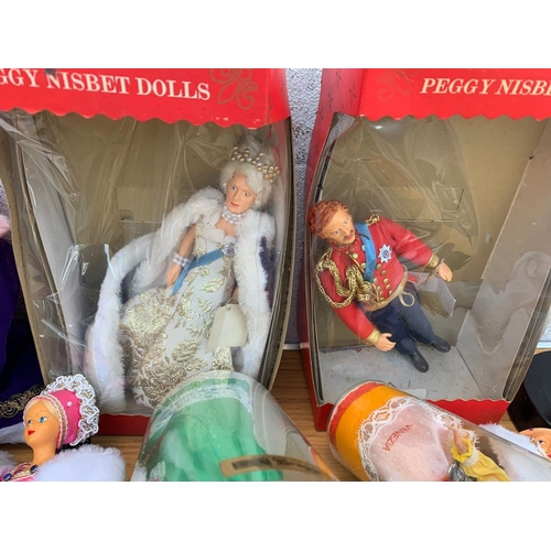 322 - A quantity of vintage dolls. Some Royal