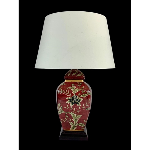 620 - A modern decorative table lamp. 52cm total.