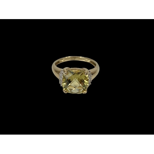 671 - A 9ct gold ring. 3.06 grams.