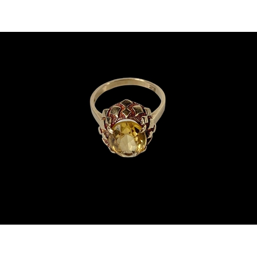 685 - A 9ct gold ring. 4.66 grams