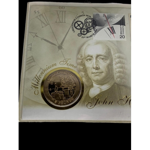 712 - 4 £5 coins with First Day Covers.