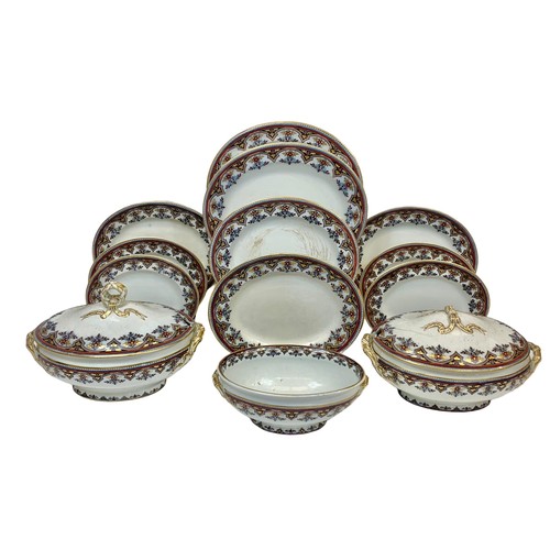 649 - A 19th century Wedgwood “Pearl” 48 piece dinner set. Renaissance. Large tureens measure 35 x 24cm. L... 