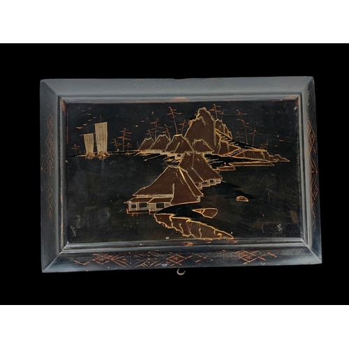 160c - An early 20th century Japanese jewellery box. Circa 1900. 38.5 x 26.5 x 22cm.