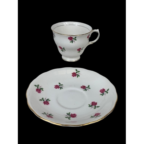 640 - A 23 piece Colclough tea set