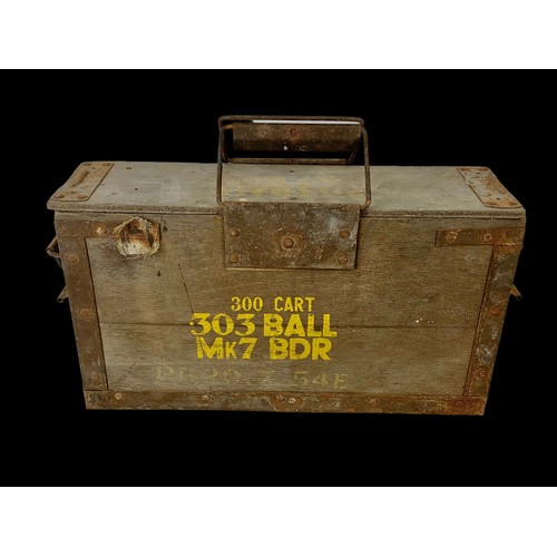 208n - A vintage wooden ammo box.  43x28cm