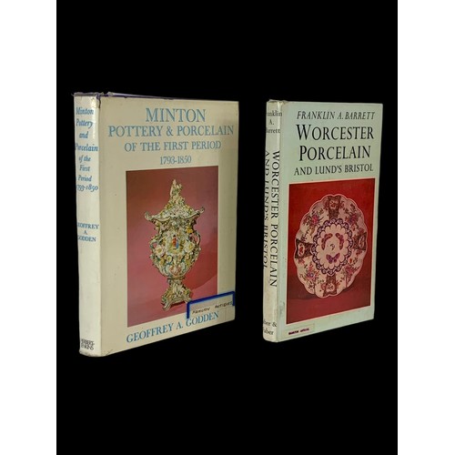 461a - A collection of books on porcelains