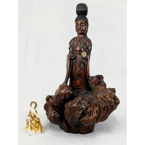 103 - A very large carved box wood figure of Guanyin, 80cm x 50cm