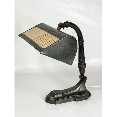 39 - An Art Deco desk lamp, 1930s. 31cm x 23.5cm