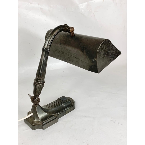 39 - An Art Deco desk lamp, 1930s. 31cm x 23.5cm