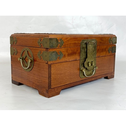 63 - A Chinese jewellery box, 30cm x 18cm x 15.5cm