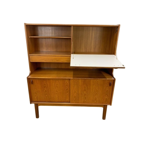 791 - Teak Mid Century highboard by Nathan Furniture. 122cm x 45cm x 141cm