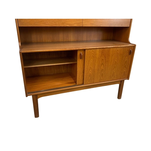 791 - Teak Mid Century highboard by Nathan Furniture. 122cm x 45cm x 141cm