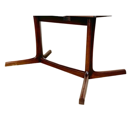 804 - A McIntosh rosewood dining table and 6 chairs, 177cm x 109.5cm x 71.5cm