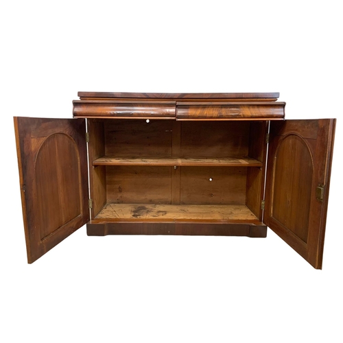 946 - A Victorian mahogany sideboard with drawers and cupboards, 123cm x 44cm x 94cm